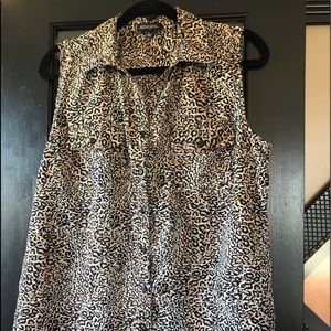 EUC Lightweight Leopard button down blouse sz L
